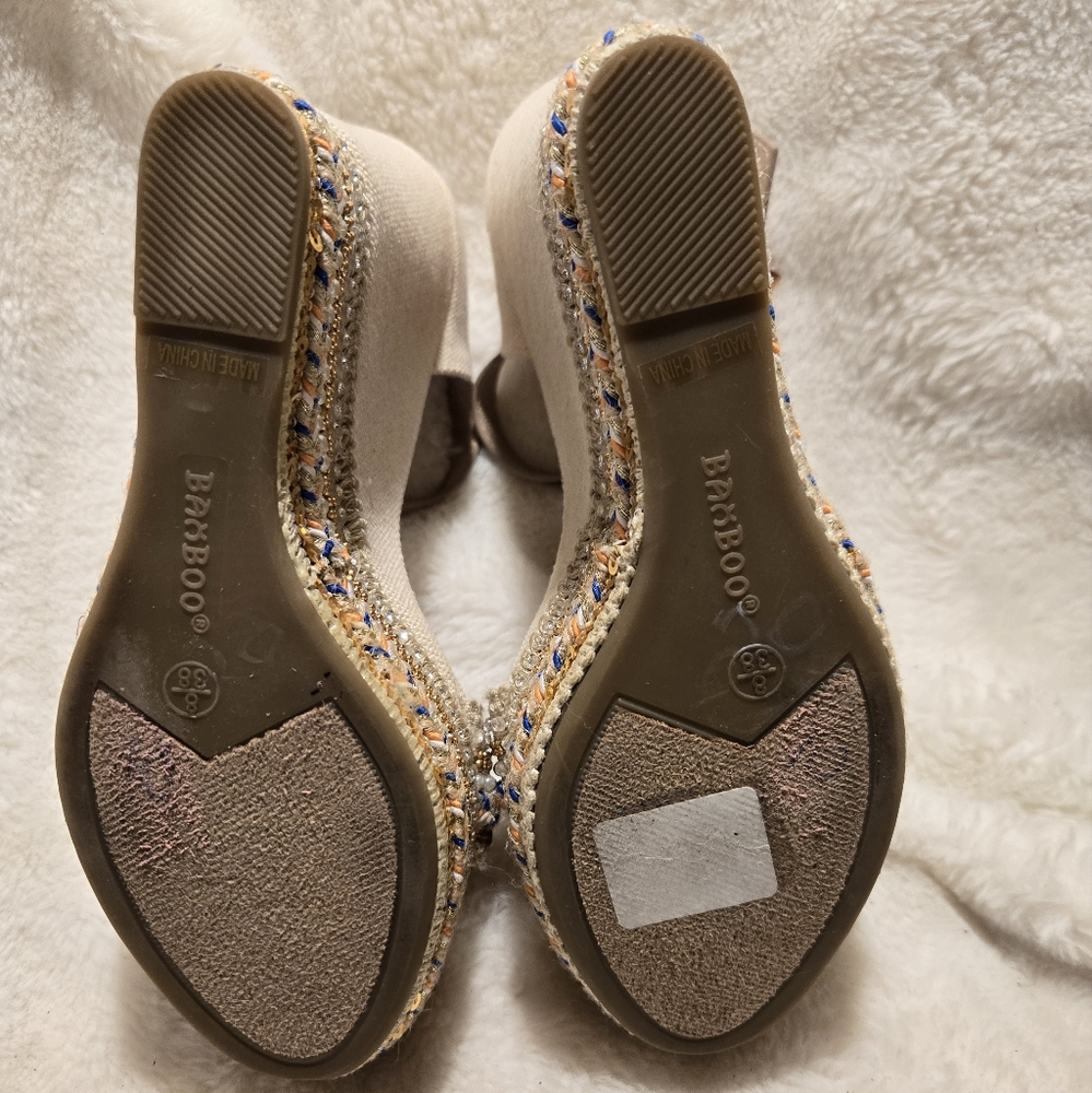 Women Open Toe Beaded Trim Platform Wedge Sandal